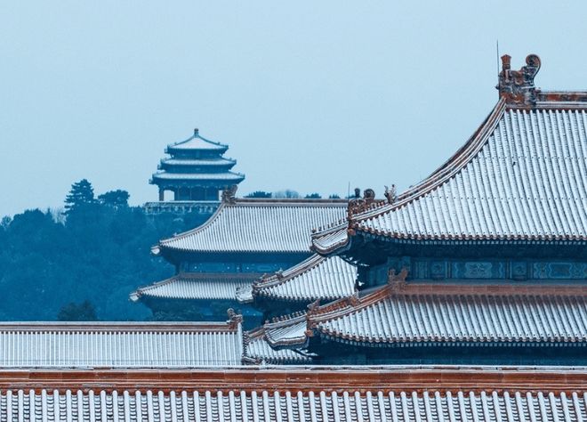 电子pg游戏初雪封神！北京秒变北平6大赏雪圣地实测攻略红墙白雪(图3)